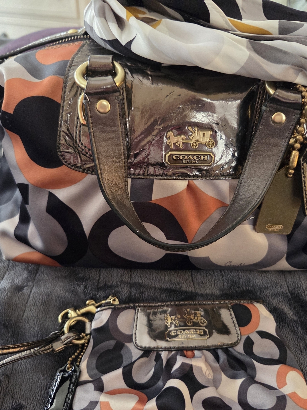 Coach Multicolor Circle-Print Tote with Brown Patent Trim With Matching Wrislet